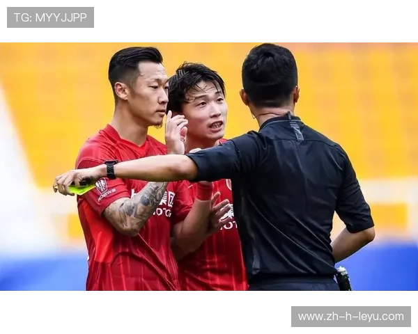 上海海港李明突破建功,徐新助攻得手——在风雨中的信念与城市的热爱 上海海港李明突破建功,徐新助攻得手——在风雨中的信念与城市的热爱